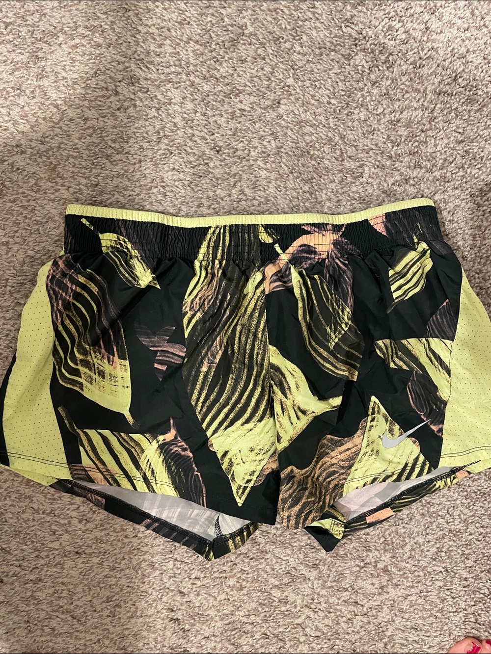 Nike Women’s Black, Neon Yellow & Peach Patterned Athletic Shorts neon medium
